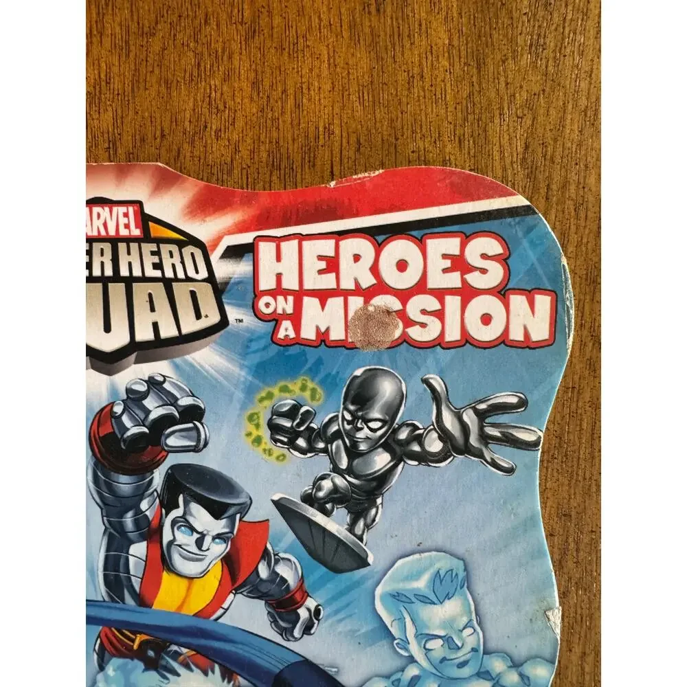 Marvel Super Hero Squad Shaped Book Lot 2 Spider-Man Wolverine Bendon 2011